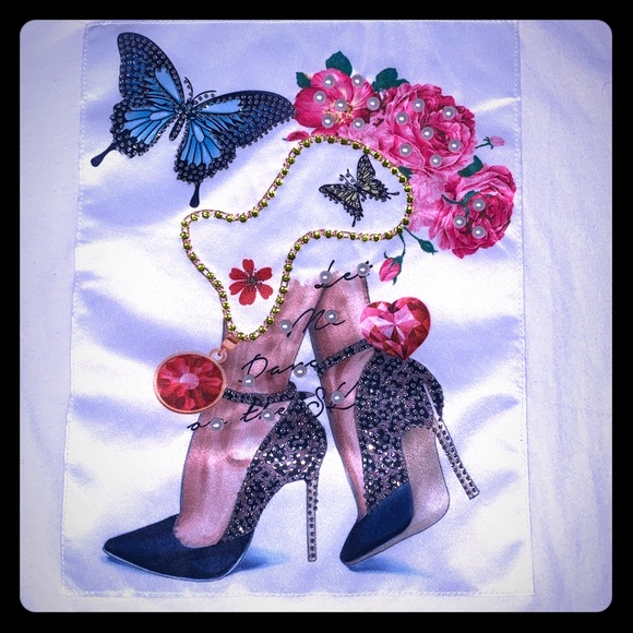 Glam Shoe Diva Graphic Tee w Pearls [TO-75] - Picture 2 of 8